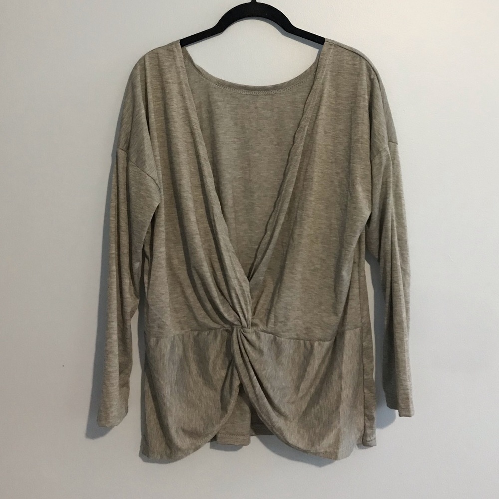 Women Gray Low Cut with a Knot Twist Top